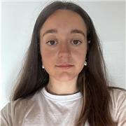 Insegnante di inglese, elementari medie e superiori. Laureanda in lingue